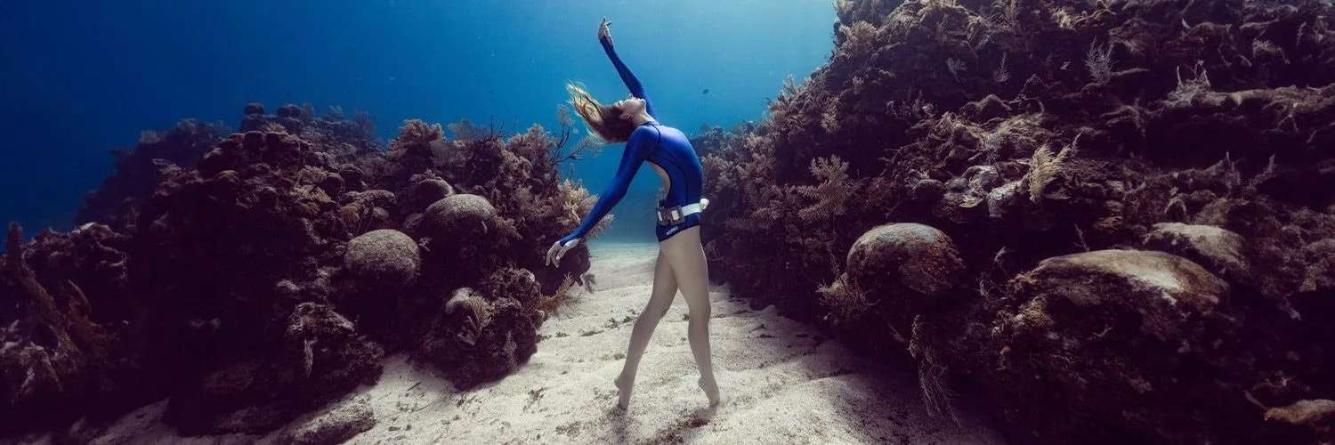 Roatan 2026: Underwater Modeling Adventure — 04 wide abbey