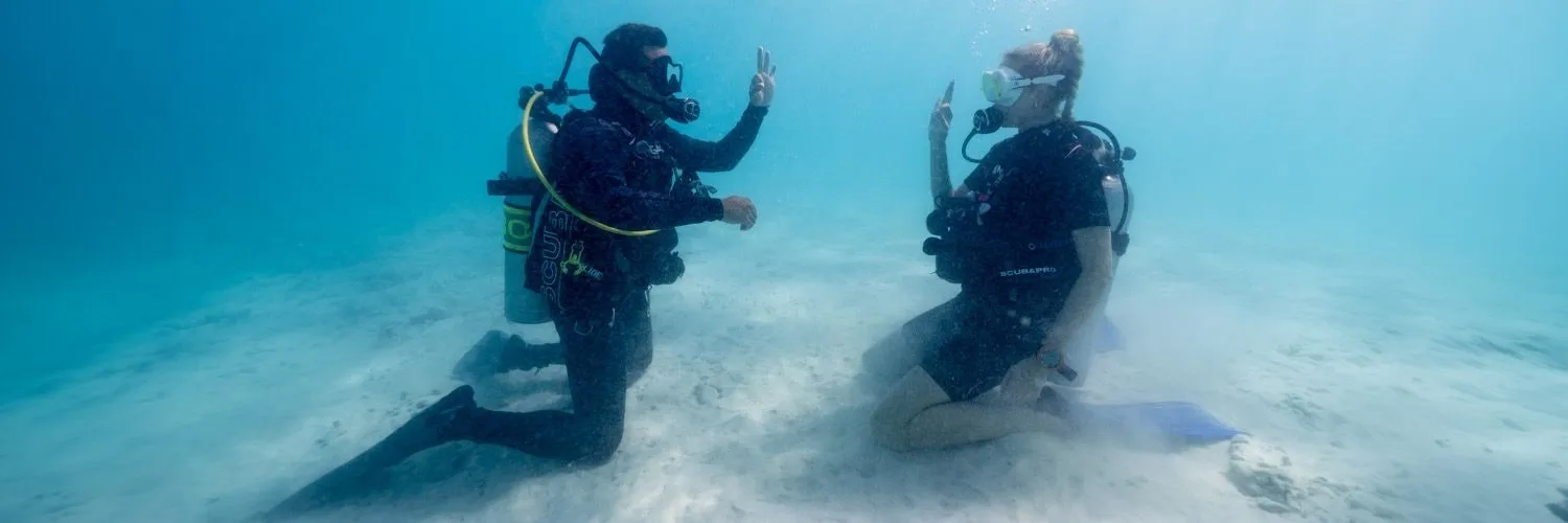 Roatan 2026: SCUBA Certifcation Adventure — 05 scuba wide 8
