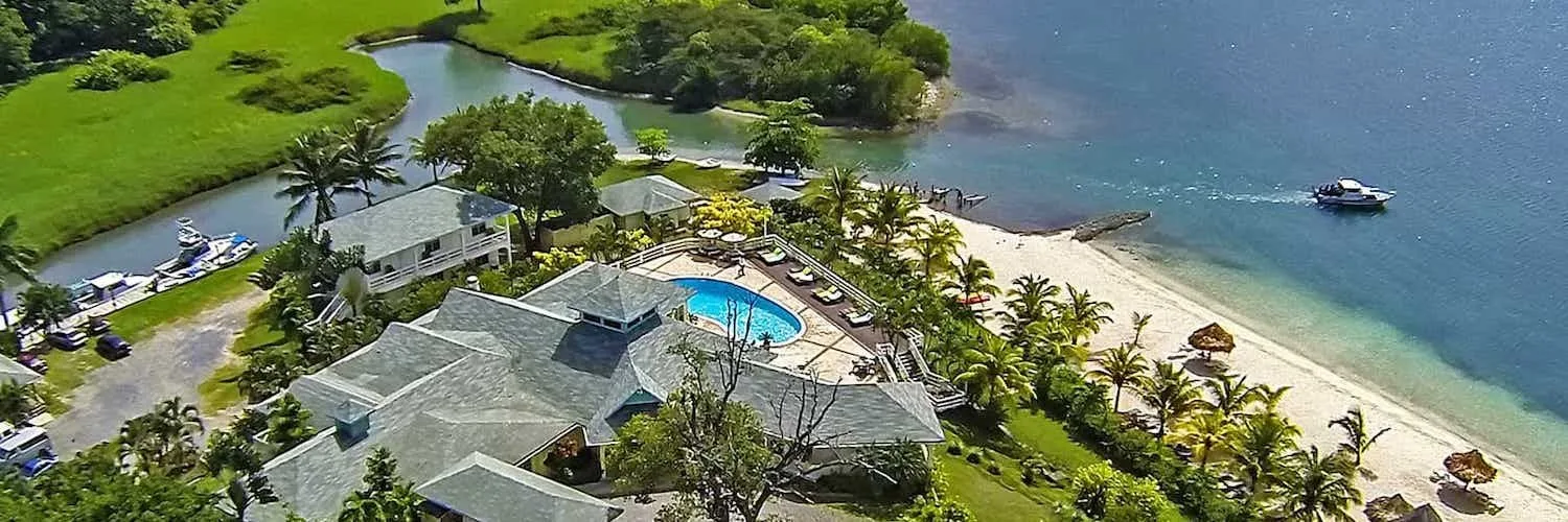 Roatan 2026: Underwater Modeling Adventure — 33 image asset5