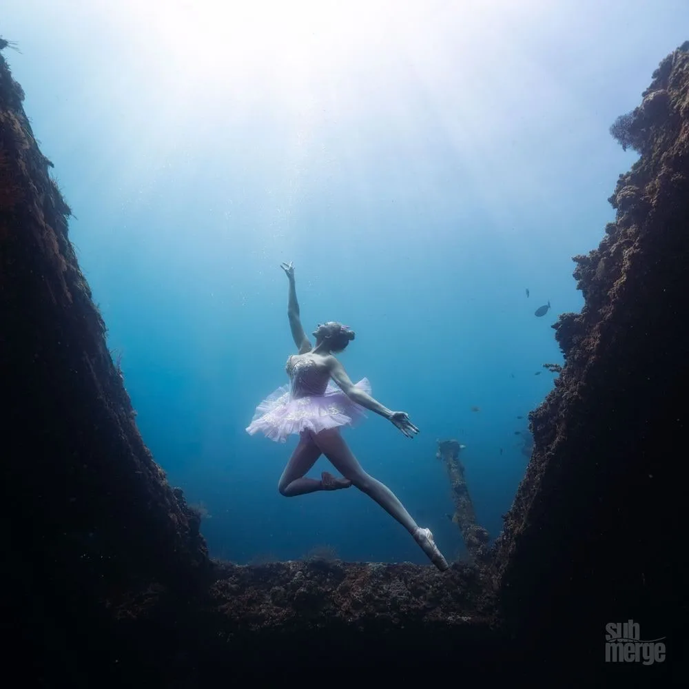Diving into the Deep: Modeling Adventure in Bali — 21 dsc02117 wm